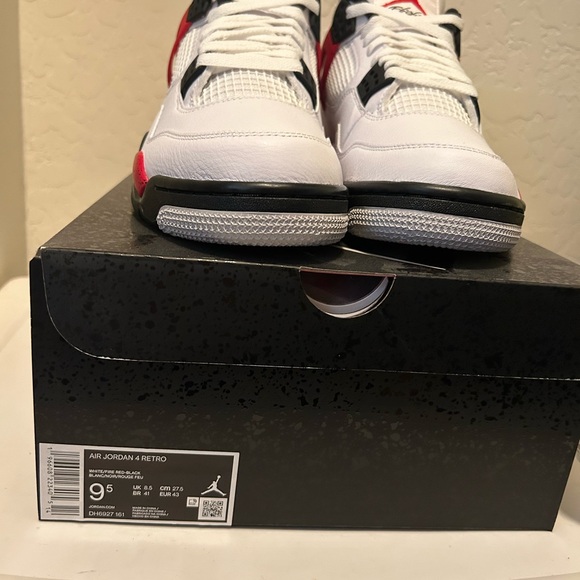 NWB Nike Sir Jordan 4 Retro Red Cement White Black DH6927-161 Men’s Size 9.5 - Picture 7 of 9
